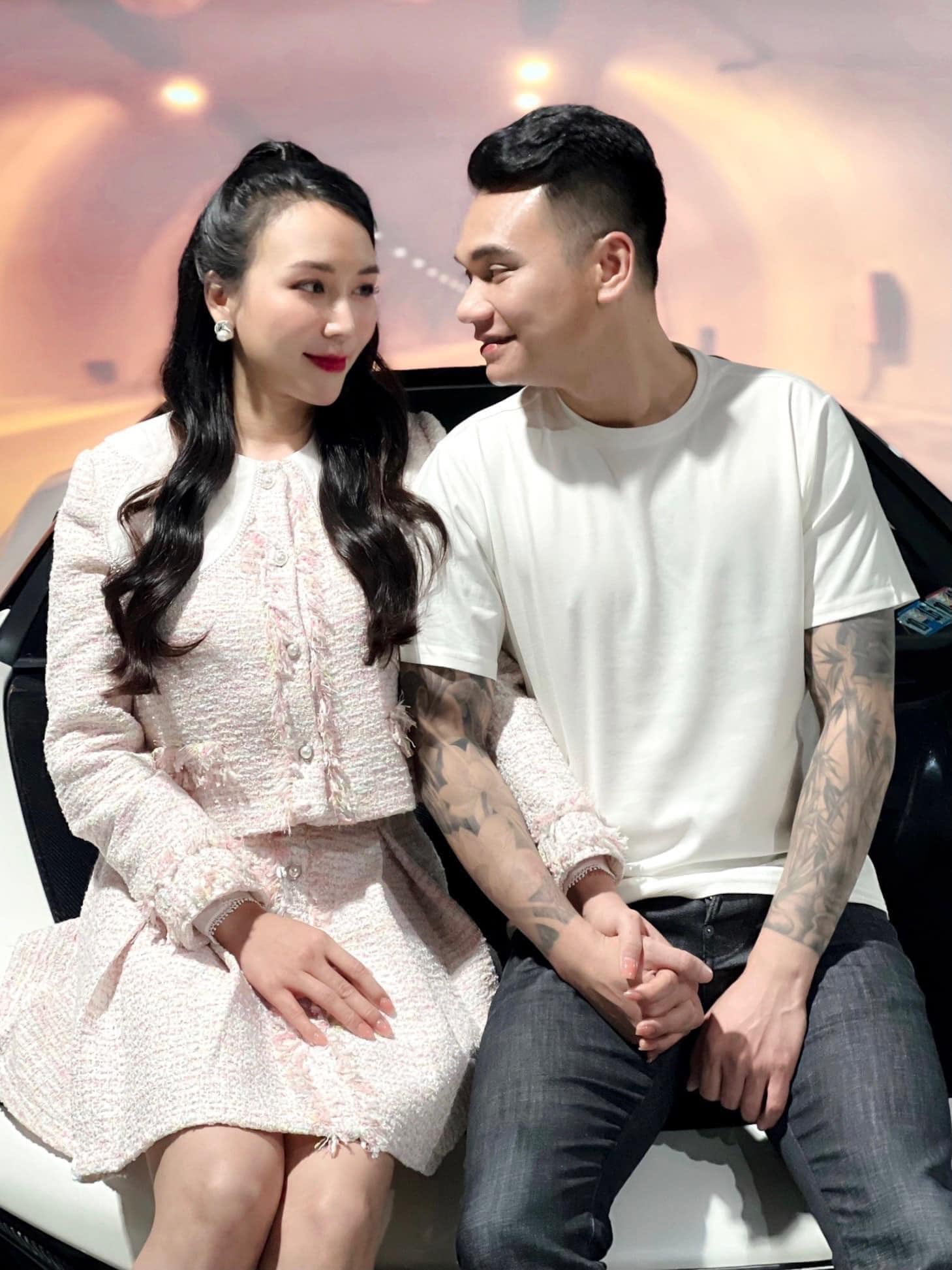 4 năm hôn nhân ngọt ngào của ca sĩ Khắc Việt và bà xã DJ Thảo Bebe - Ảnh 4.