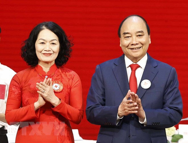 Bà Bùi Thị Hòa được bầu giữ chức Chủ tịch Hội Chữ thập Đỏ Việt Nam khóa XI - Ảnh 2.