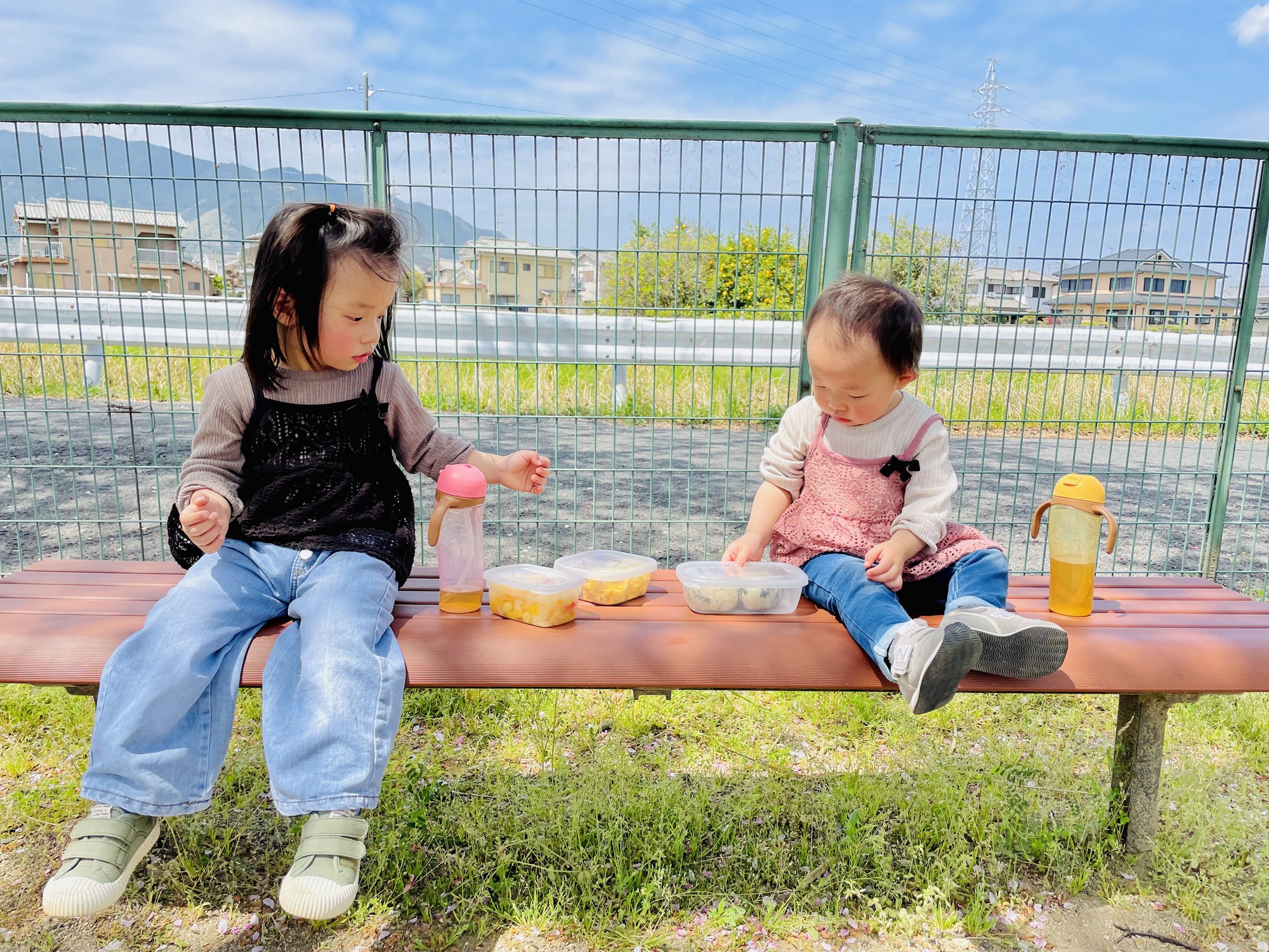 Mẹ Việt ở Nhật chọn NƠI ĐẶC BIỆT để đưa con đi chơi hàng ngày: Nuôi dưỡng cho các con một tâm hồn đẹp, trải qua tuổi thơ đầy ý nghĩa - Ảnh 6.
