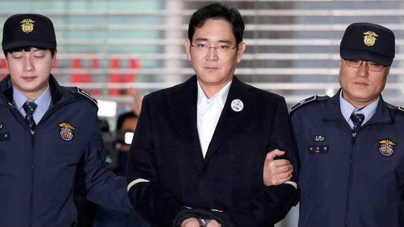 &quot;Thái tử&quot; Samsung và &quot;ông trùm&quot; Lotte sắp đón nhận tin mừng, đa số người Hàn Quốc cũng vui lây - Ảnh 2.