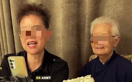 Bà cụ 94 tuổi trở thành công cụ livestream kiếm tiền cho con gái bóc trần thực trạng ăn bám kiểu mới trên mạng xã hội