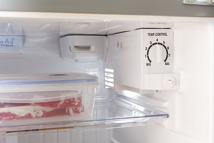 10  mẹo sử dụng giúp tủ lạnh tiết kiệm điện năng hiệu quả  - Ảnh 2.
