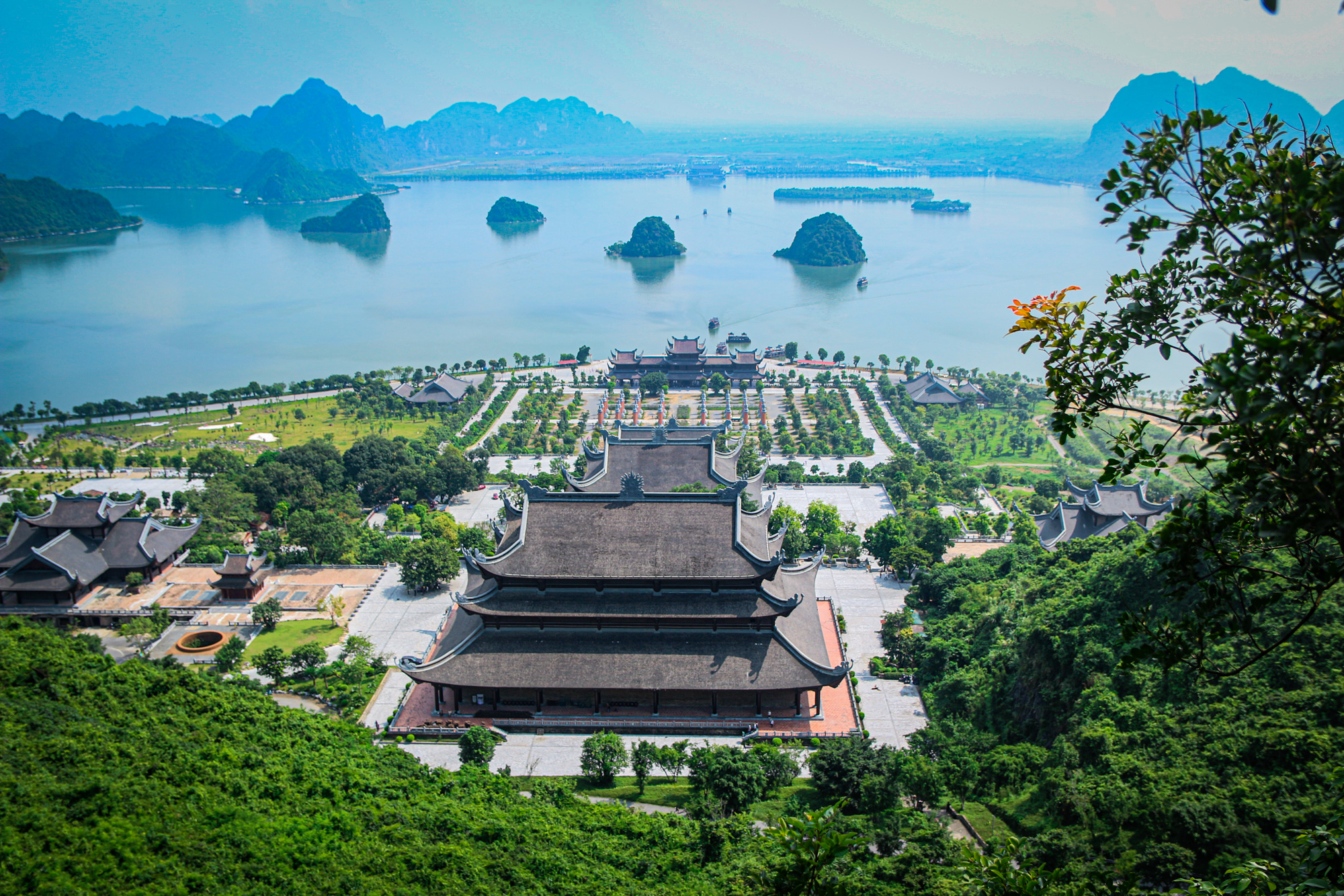 Ngôi chùa rộng gấp 10 lần quận Hoàn Kiếm, xây nửa thế kỷ mới xong - Ảnh 11.