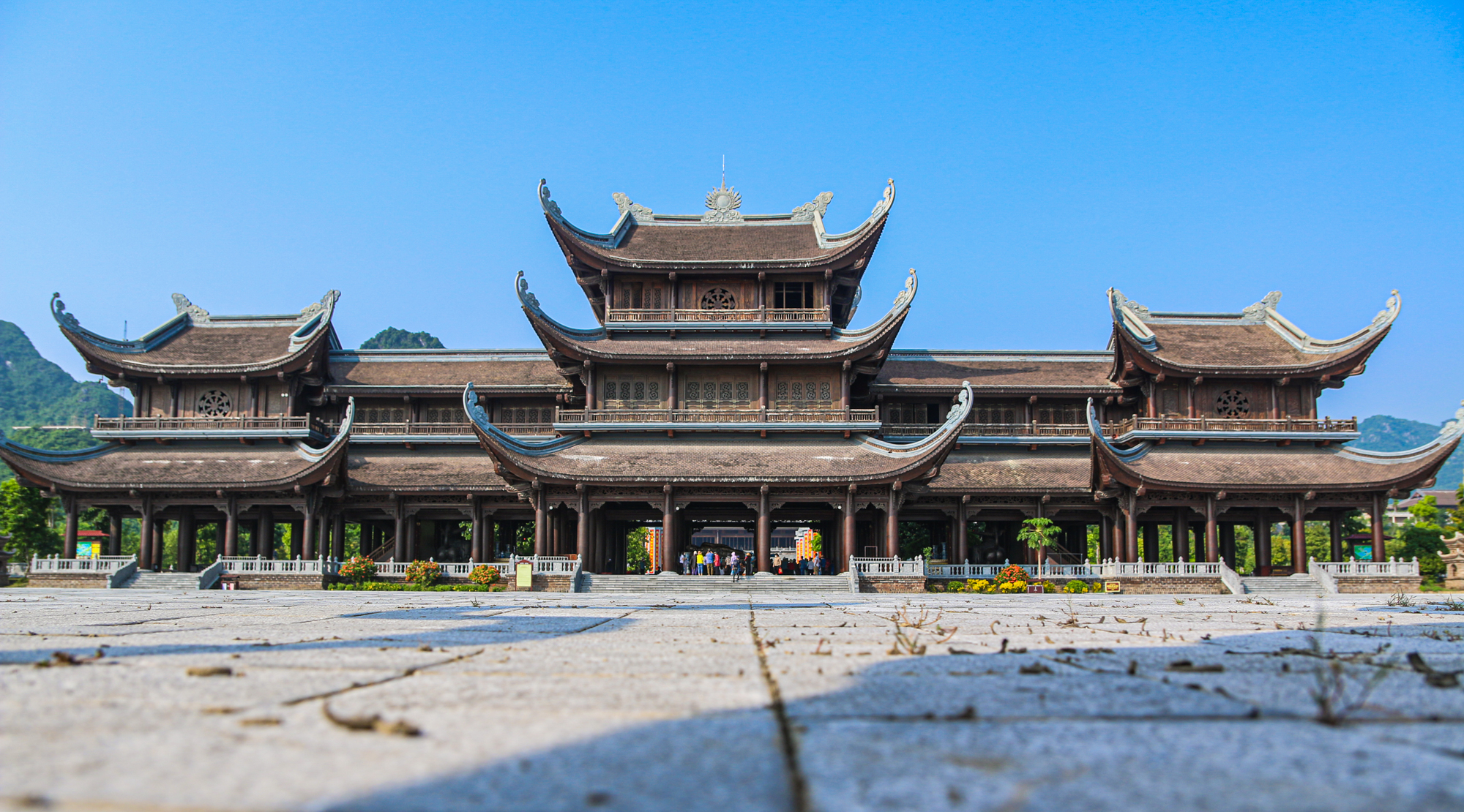 Ngôi chùa rộng gấp 10 lần quận Hoàn Kiếm, xây nửa thế kỷ mới xong - Ảnh 2.