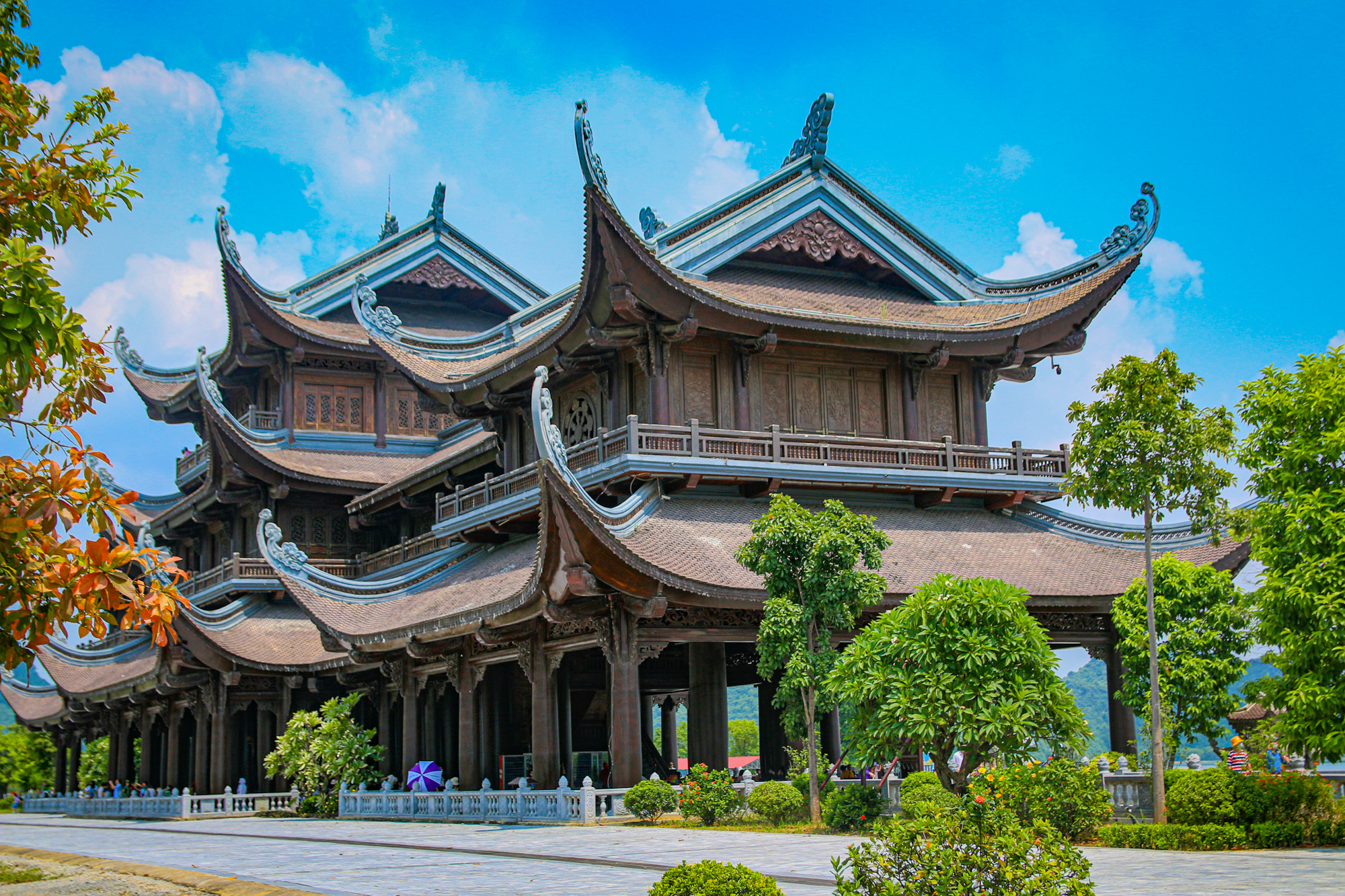 Ngôi chùa rộng gấp 10 lần quận Hoàn Kiếm, xây nửa thế kỷ mới xong - Ảnh 5.
