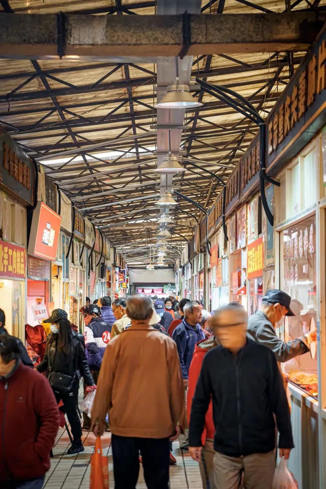 Theo chân nữ tiến sĩ trải nghiệm chợ truyền thống Trung Quốc - một nét văn hóa đang gồng mình tồn tại giữa thành thị - Ảnh 26.