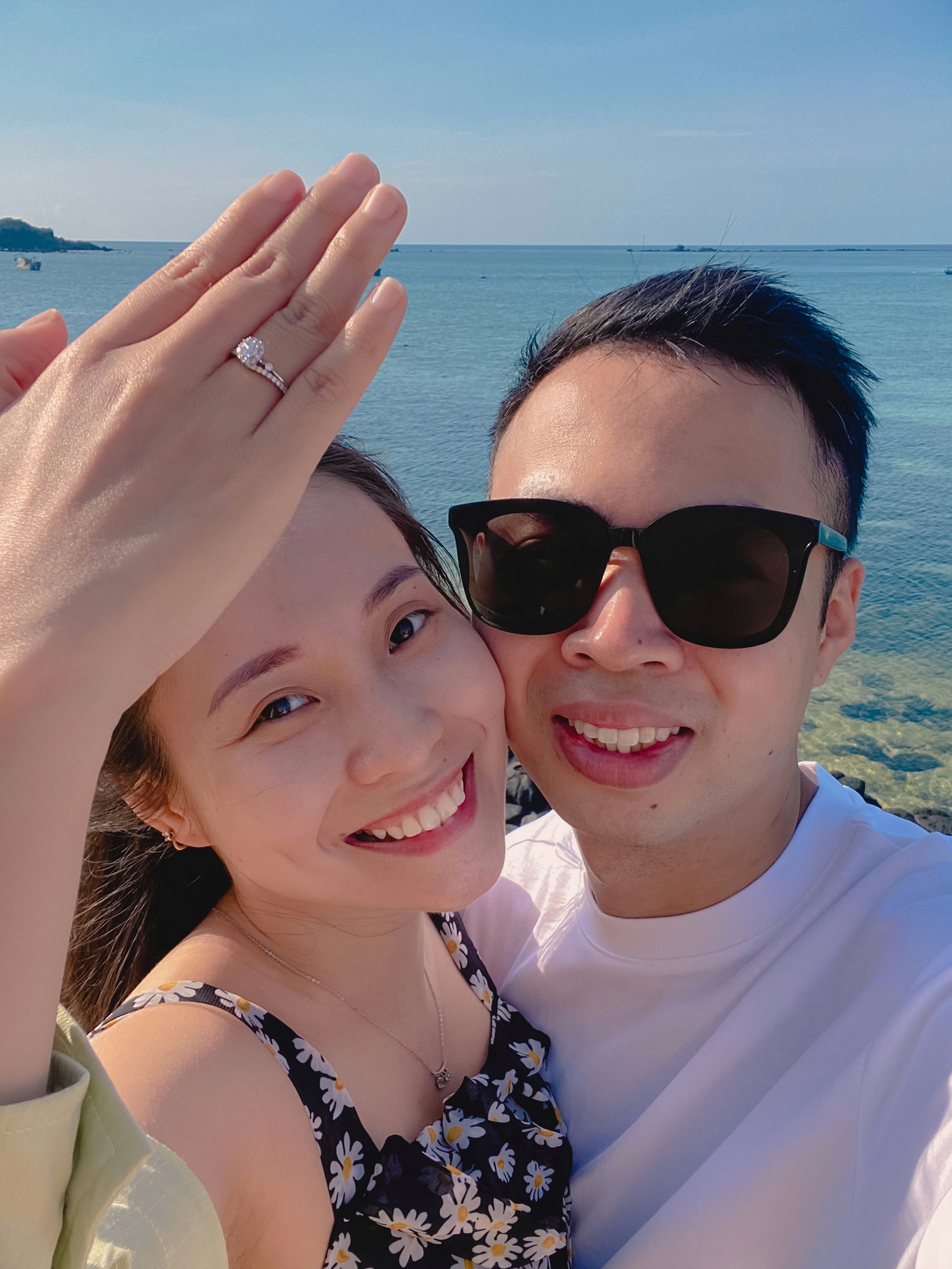 (mai) Lần đầu đi đảo Phú Quý sau dịch, cô gái Hà Nội được cầu hôn đúng khoảnh khắc hoàng hôn ở vịnh Triều Dương - Ảnh 10.
