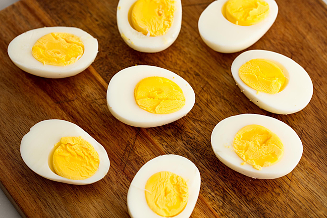 1519321899-hard-boiled-eggs-ho-1764-4961-1556950345.png