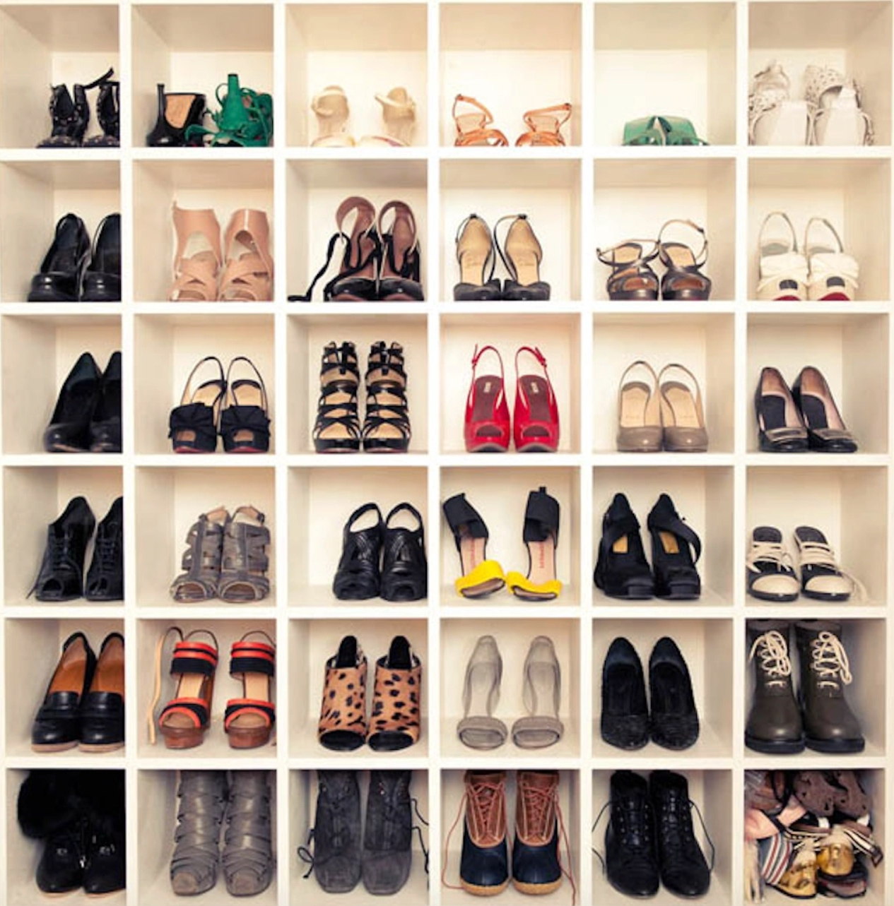 6 cách lưu trữ giày dép cực hay giúp nhà luôn gọn gàng - Ảnh 7.