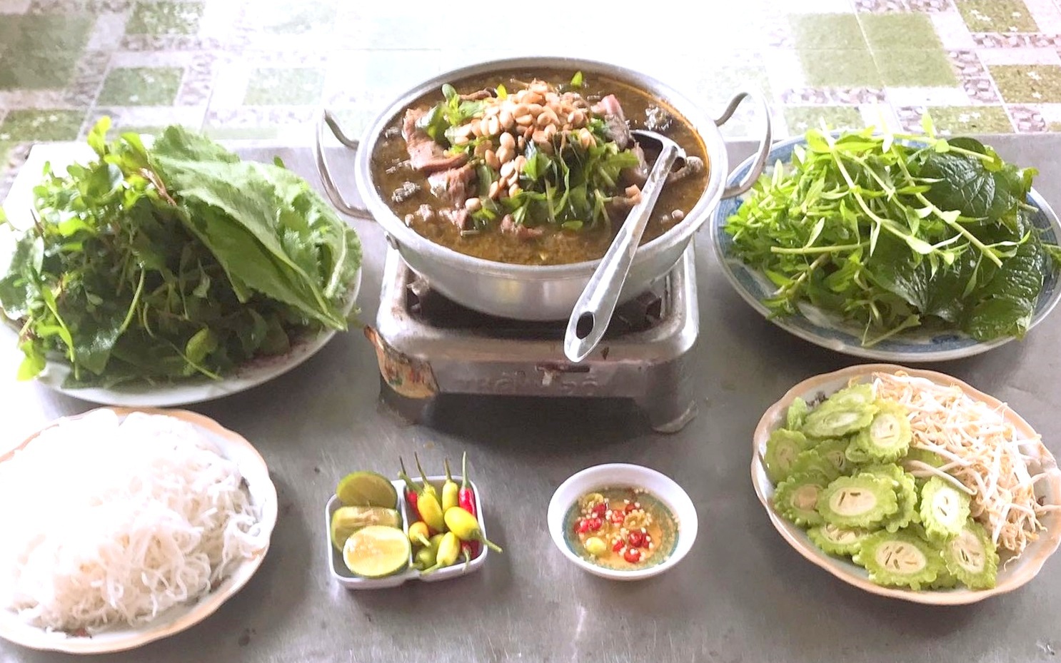 Dé bò Tây Sơn - đặc sản ngon nức tiếng nhưng kén người ăn ở Bình Định
