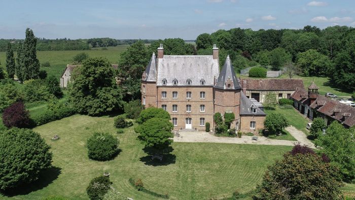 Mua lâu đài ở Pháp với giá rẻ như mơ: Đừng kỳ vọng sẽ có cuộc sống như công chúa, hoàng tử - Ảnh 3.