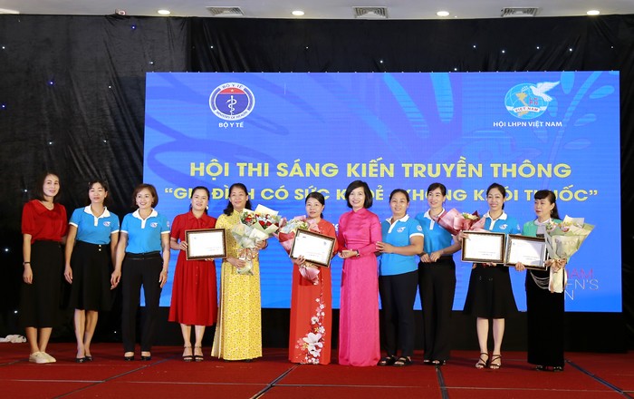 Hội LHPN Bắc Giang đoạt giải Nhất hội thi “Gia đình có sức khỏe - Không khói thuốc&quot; - Ảnh 5.