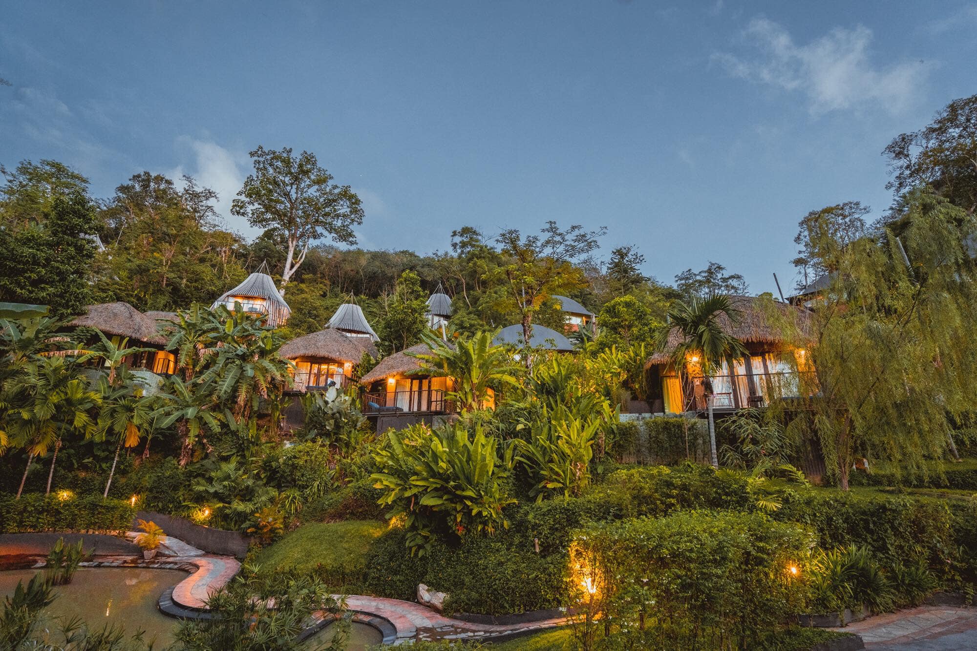 Độc đáo Resort tổ chim nằm lơ lửng giữa những tán cây xanh ở Thái Lan, thơ mộng như ngôi nhà của các chú lùn Hobbit - Ảnh 3.