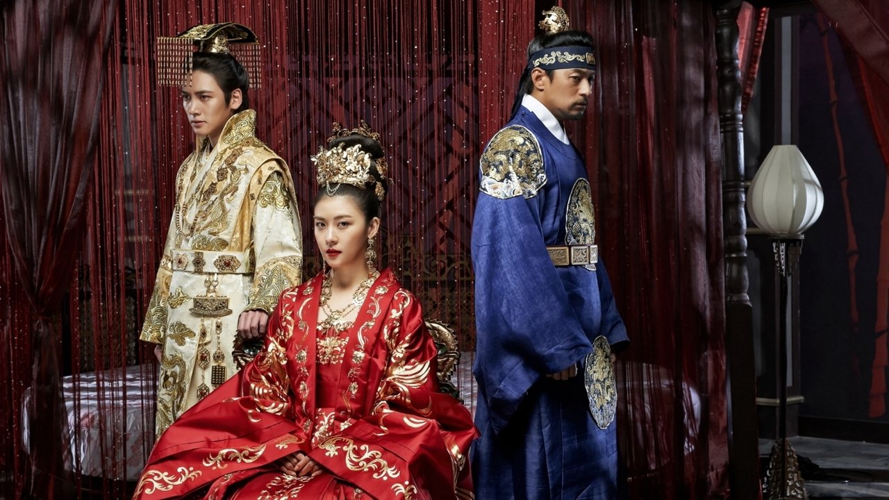 Cuộc sống nhiều thăng trầm, độc thân và kín tiếng của Hoàng hậu Ki Ha Ji Won ở tuổi 44 - Ảnh 3.