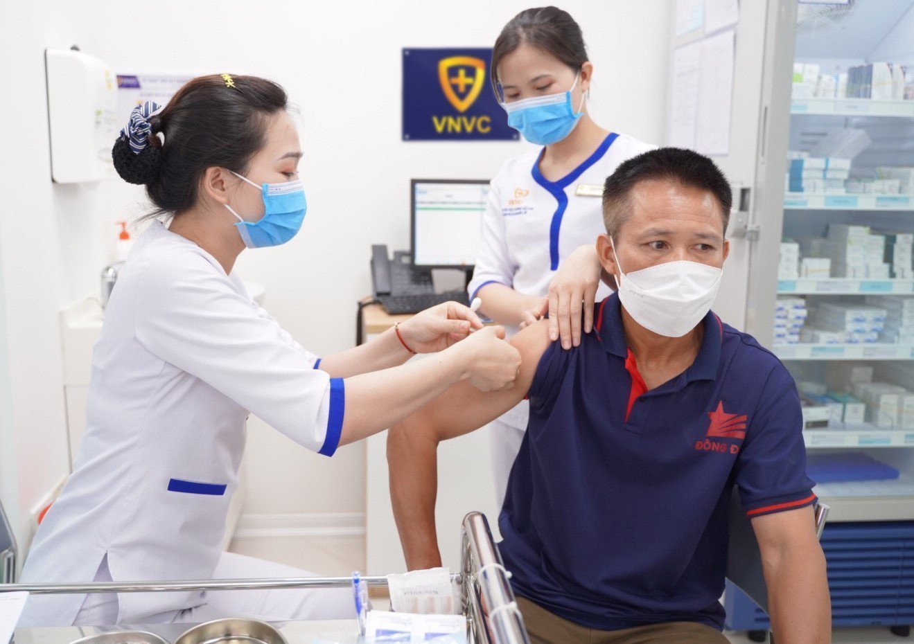 VNVC chạm mốc 100 trung tâm tiêm chủng trên toàn quốc - Ảnh 2.