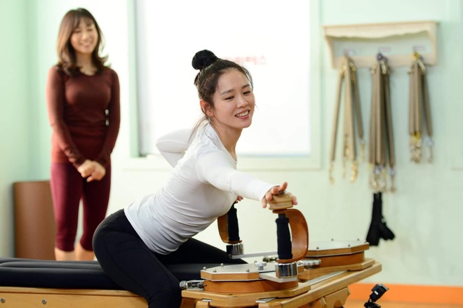 “Đối thủ của Song Hye Kyo” giữ vóc dáng nhờ tập Pilates  - Ảnh 5.