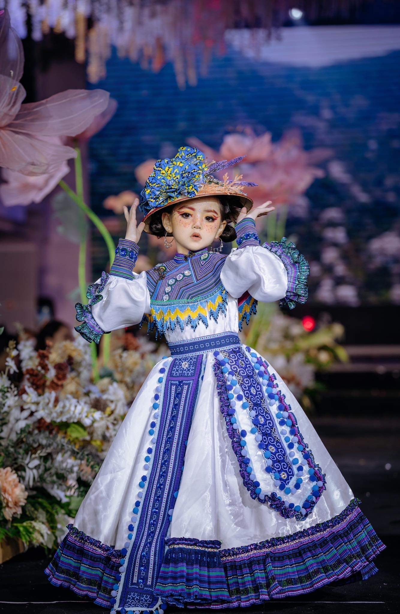 Mẹ diễn viên nhí Happy chia sẻ cách nuôi dạy để con không mắc bệnh ngôi sao - Ảnh 3.