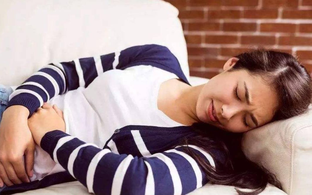 3 dấu hiệu cảnh báo u xơ tử cung 