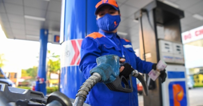 Giá xăng dầu đồng loạt giảm mạnh từ 16h ngày 11/10 - Ảnh 1.
