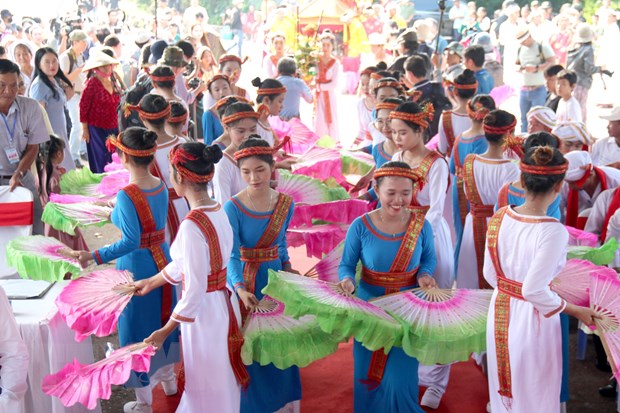Tưng bừng Lễ hội Katê của đồng bào dân tộc Chăm ở Bình Thuận - Ảnh 2.