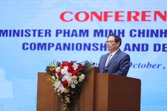 Thủ tướng nêu 3 cam kết với nhà đầu tư nước ngoài tại Việt Nam - Ảnh 1.