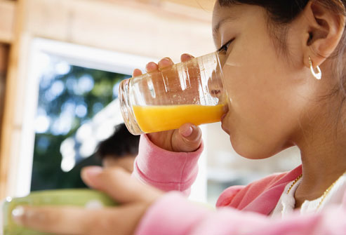 Bị cảm lạnh uống nước cam có nhanh khỏi bệnh hơn không? - Ảnh 1.