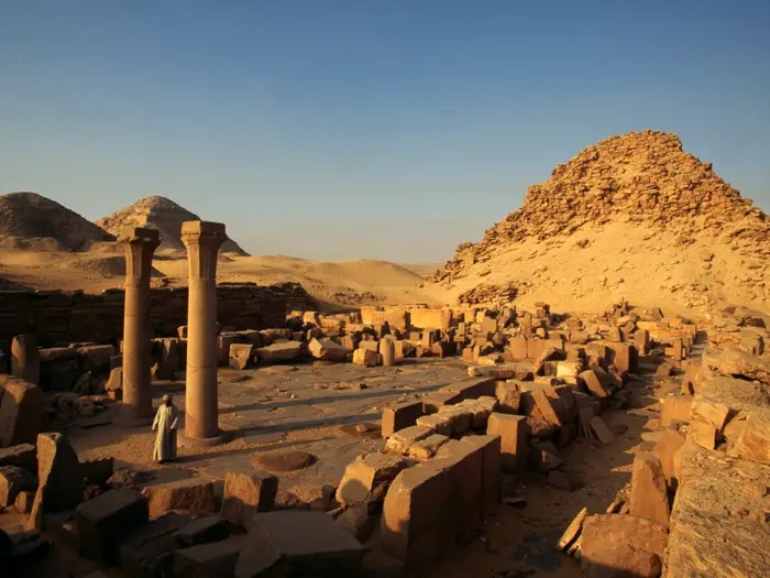 Ai Cập: Dùng laser quét kim tự tháp hơn 2.400 năm, chuyên gia phát hiện phán đoán 200 năm trước trở thành sự thật - Ảnh 1.