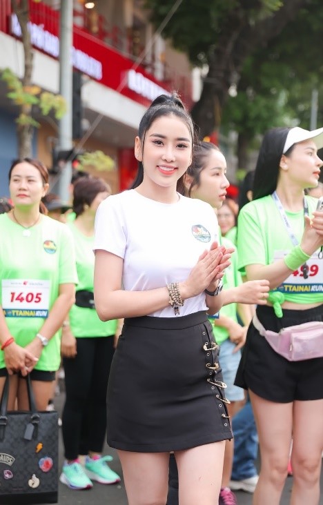 Vẻ đẹp tỏa sáng của Hoa hậu Trịnh Thanh Hồng tại sự kiện Mottainai 2023 - Ảnh 1.