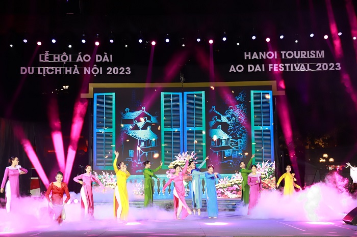 Khai mạc Lễ hội Áo dài du lịch Hà Nội 2023  - Ảnh 11.