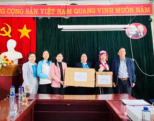 Lãnh đạo TW Hội LHPN Việt Nam đồng hành cùng phụ nữ biên cương Lai Châu- Ảnh 1.
