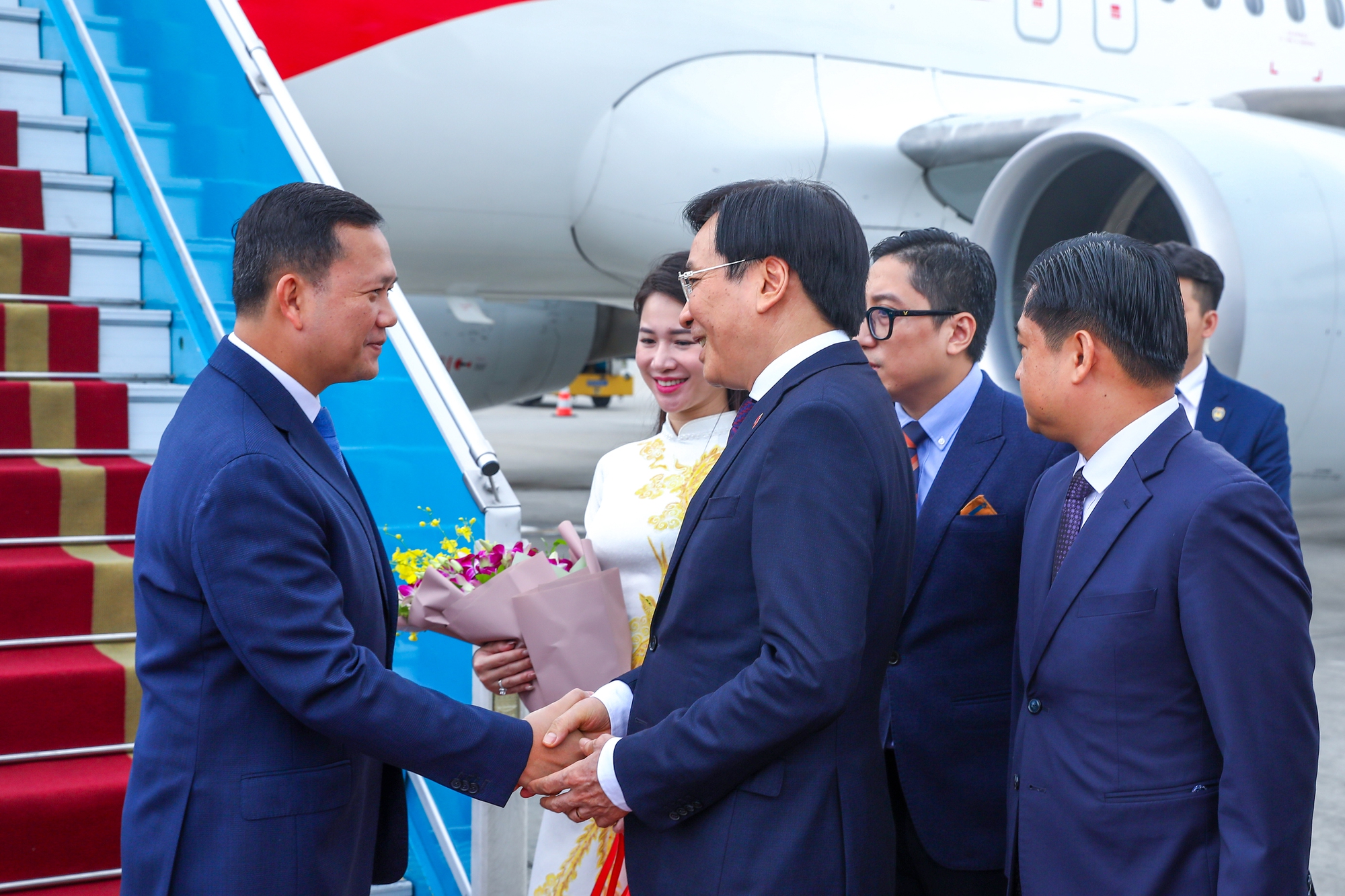 Thủ tướng Phạm Minh Chính chủ trì lễ đón và hội đàm với Thủ tướng Campuchia- Ảnh 9.