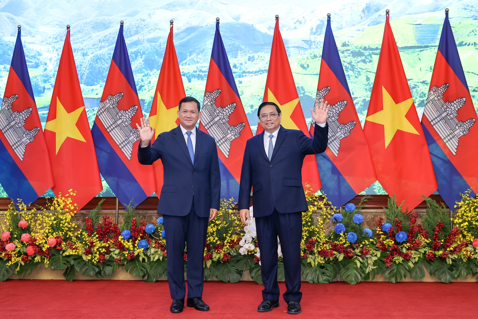 Thủ tướng Phạm Minh Chính chủ trì lễ đón và hội đàm với Thủ tướng Campuchia- Ảnh 8.