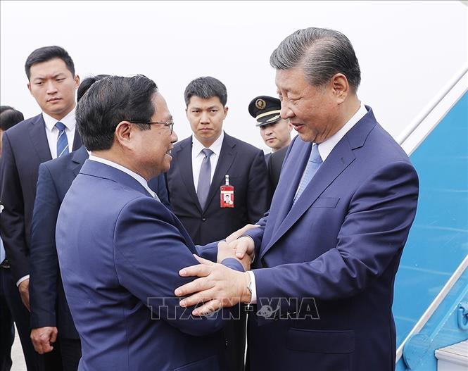 Tổng Bí thư, Chủ tịch nước Trung Quốc Tập Cận Bình và Phu nhân bắt đầu chuyến thăm Việt Nam- Ảnh 2.