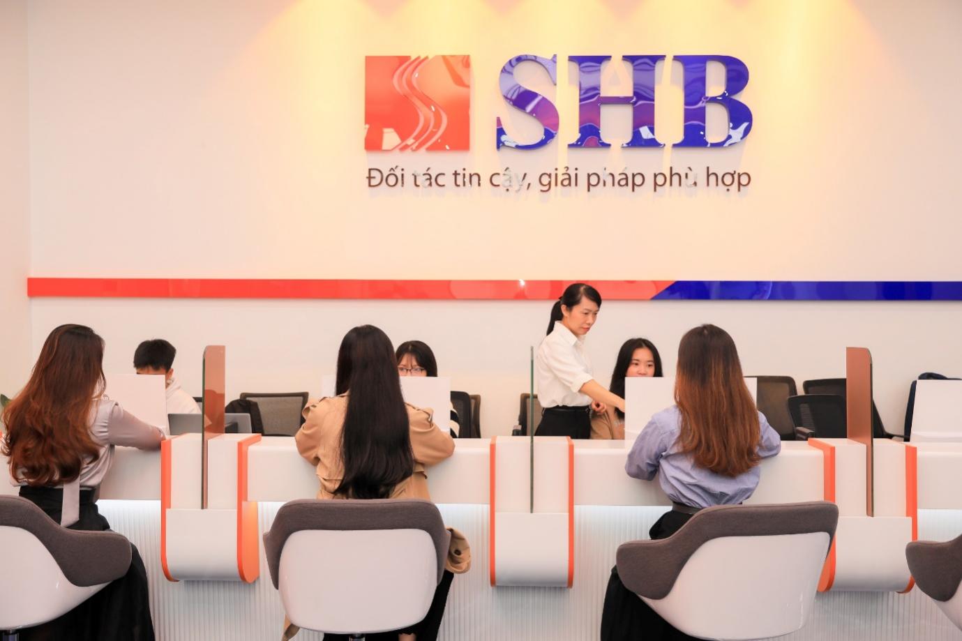 Khánh thành “Trung tâm thực hành Tài chính Ngân hàng SHB - VNU”- Ảnh 2.