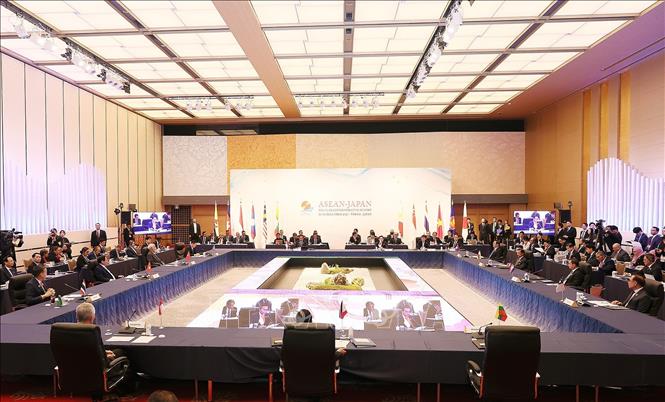Thủ tướng dự Phiên khai mạc Hội nghị cấp cao kỷ niệm 50 năm quan hệ ASEAN - Nhật Bản- Ảnh 5.