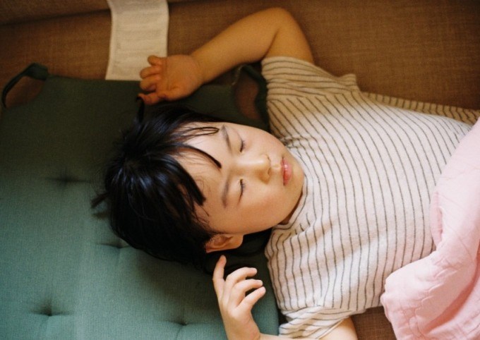 Trẻ ngủ cùng mẹ liệu có thông minh hơn?- Ảnh 3.