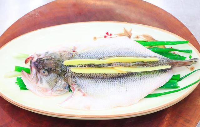Làm món cá hấp đừng quên cho thứ này vào, không chỉ giảm tanh mà còn tốt cho sức khoẻ - Ảnh 3.