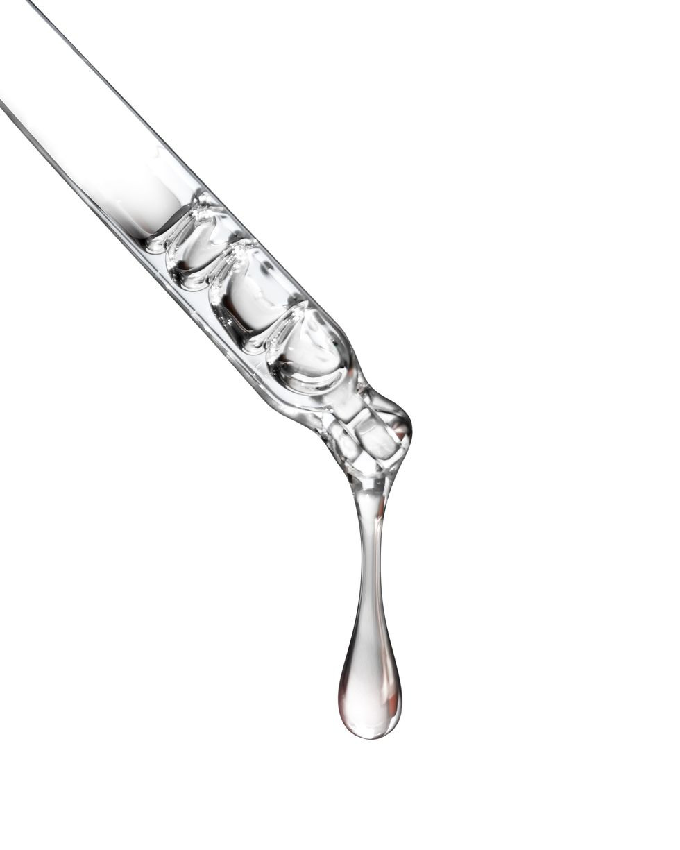 Thời điểm dùng serum phát huy tối đa hiệu quả cho da mụn, da dầu, da lão hóa - Ảnh 2.