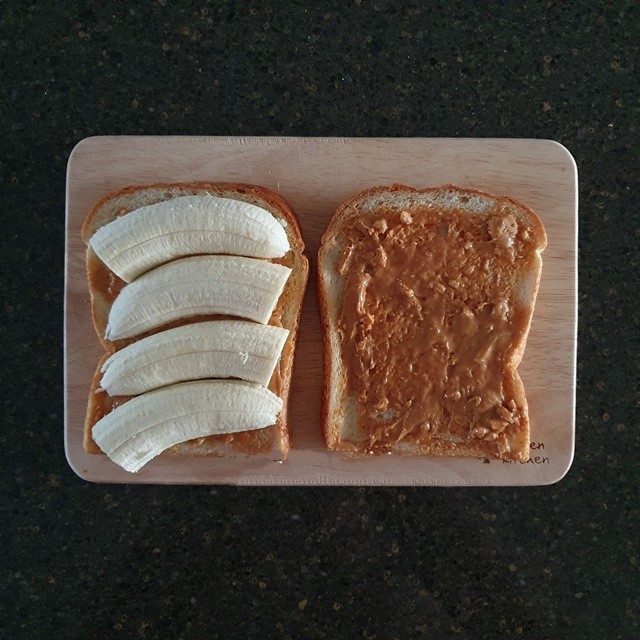 Bữa sáng lành mạnh với cách làm bánh mì kẹp vừa đẹp vừa ngon - Ảnh 1.