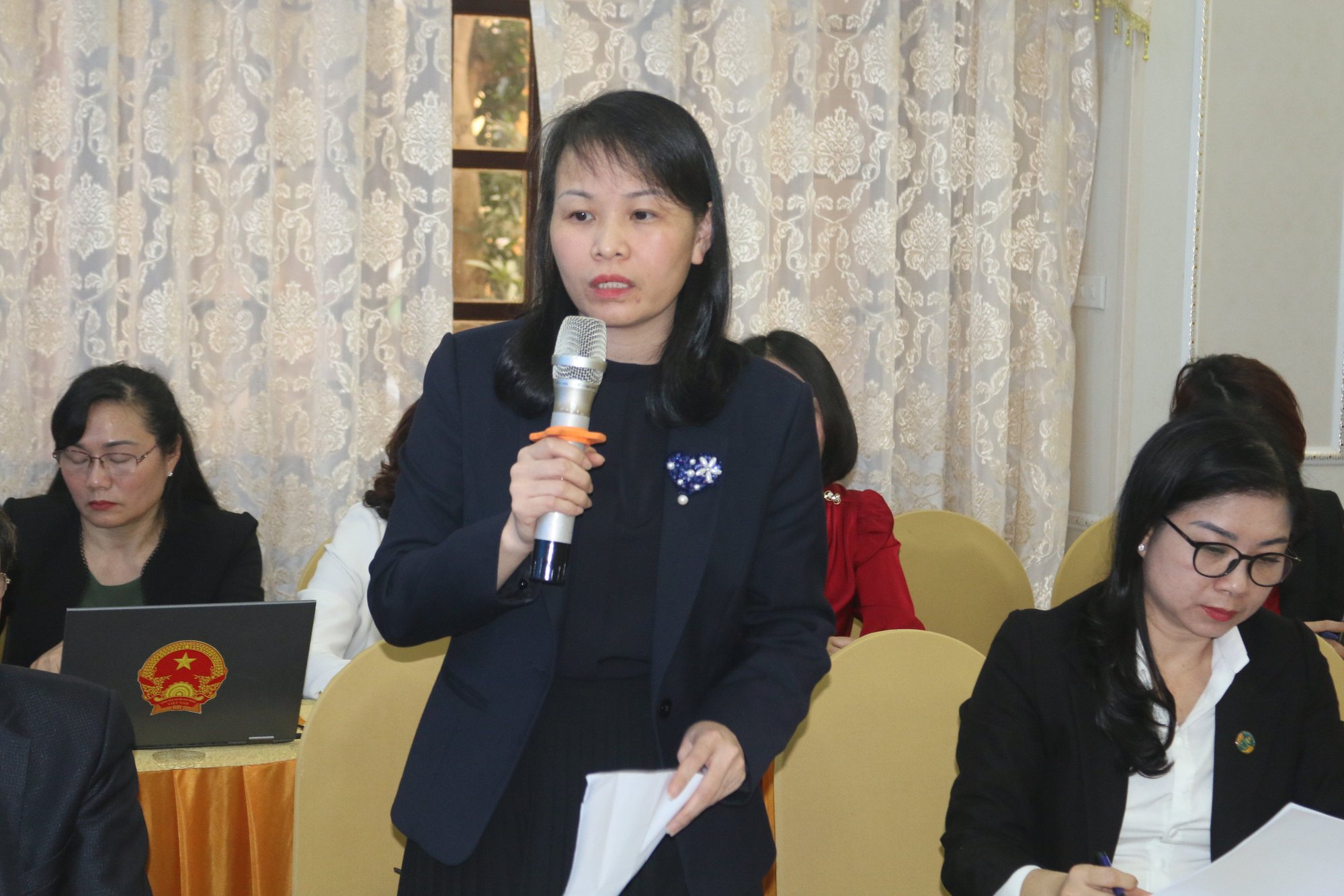 Hội LHPN tỉnh Nghệ An tổ chức Hội nghị lấy ý kiến góp ý phản biện dự thảo Luật Đất đai (sửa đổi) - Ảnh 1.
