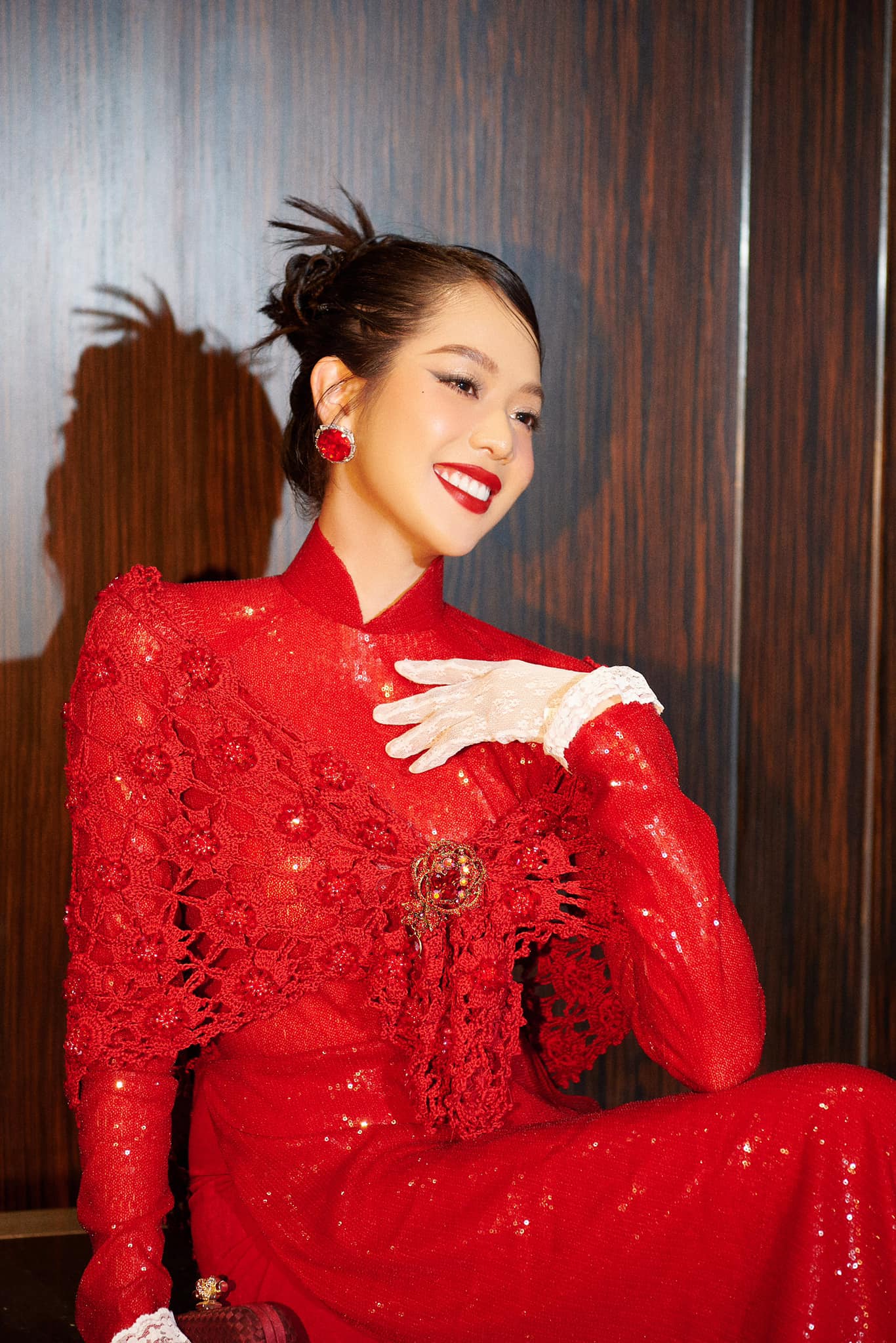 Top 2 Miss Universe &quot;đụng&quot; áo dài với Hoa hậu Thùy Tiên - Thanh Thủy - Ảnh 7.