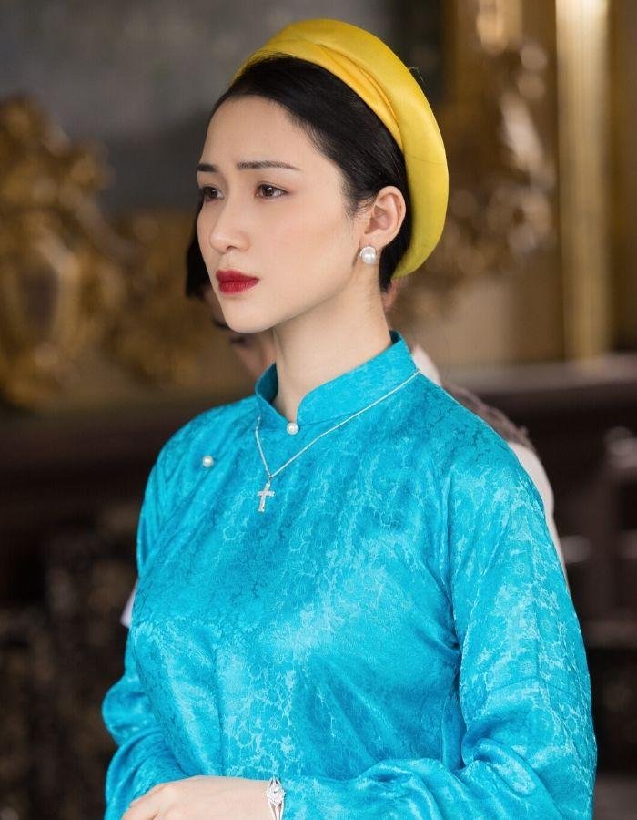 Hòa Minzy thông báo comeback sau 3 năm: từ Hoàng hậu nay xuống trở thành... Thị Mầu luôn rồi! - Ảnh 2.