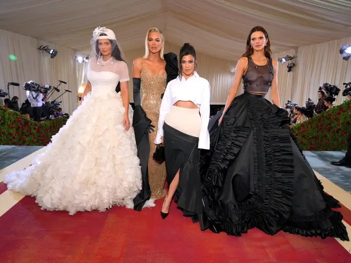 Nhà Kardashian - Jenner bị cấm cửa tại Met Gala? - Ảnh 4.