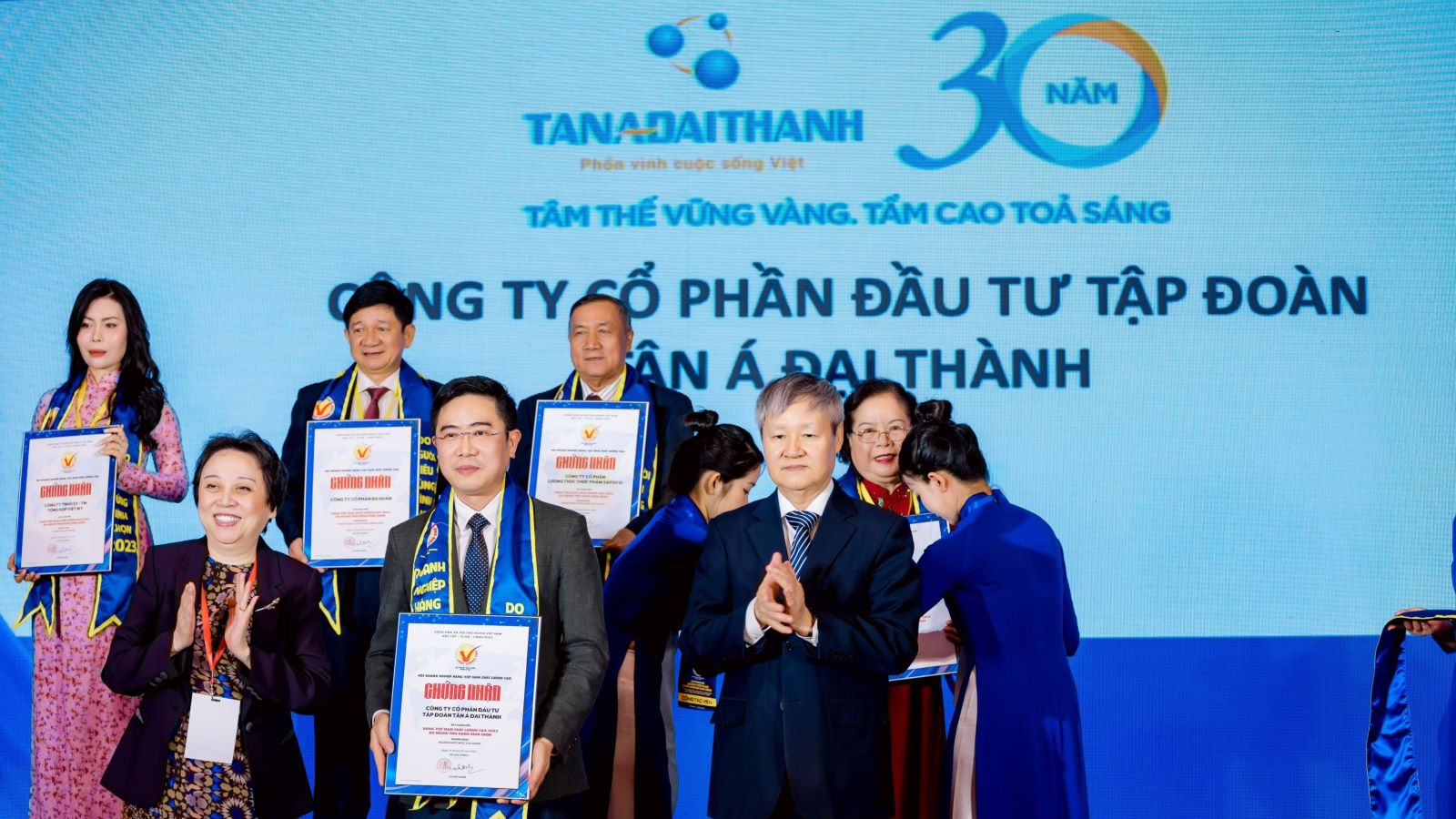 Tân Á Đại Thành: Hàng Việt Nam chất lượng cao đồng hành cùng nền kinh tế xanh - Ảnh 1.