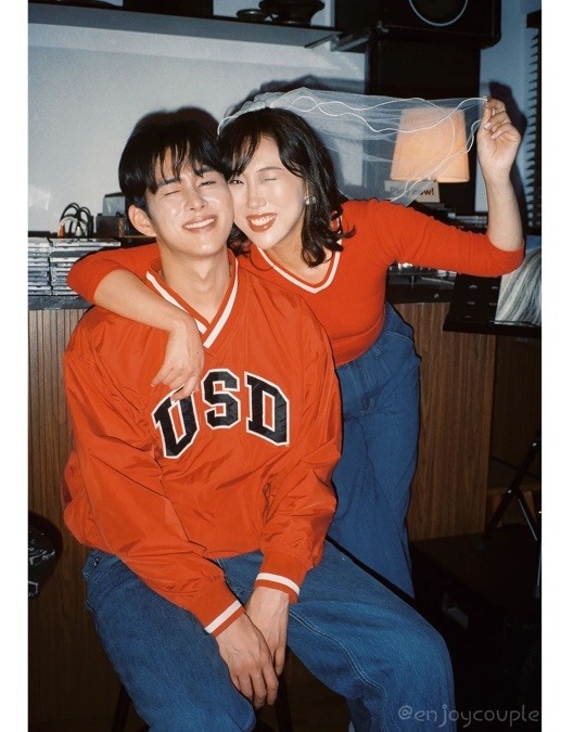 Cặp đôi diễn viên Hàn Quốc tung bộ ảnh cưới độc đáo ở Việt Nam sau màn cầu hôn xúc động gây dậy sóng - Ảnh 6.