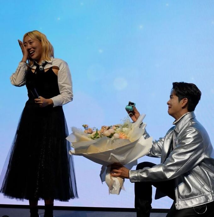 Cặp đôi diễn viên Hàn Quốc tung bộ ảnh cưới độc đáo ở Việt Nam sau màn cầu hôn xúc động gây dậy sóng - Ảnh 9.