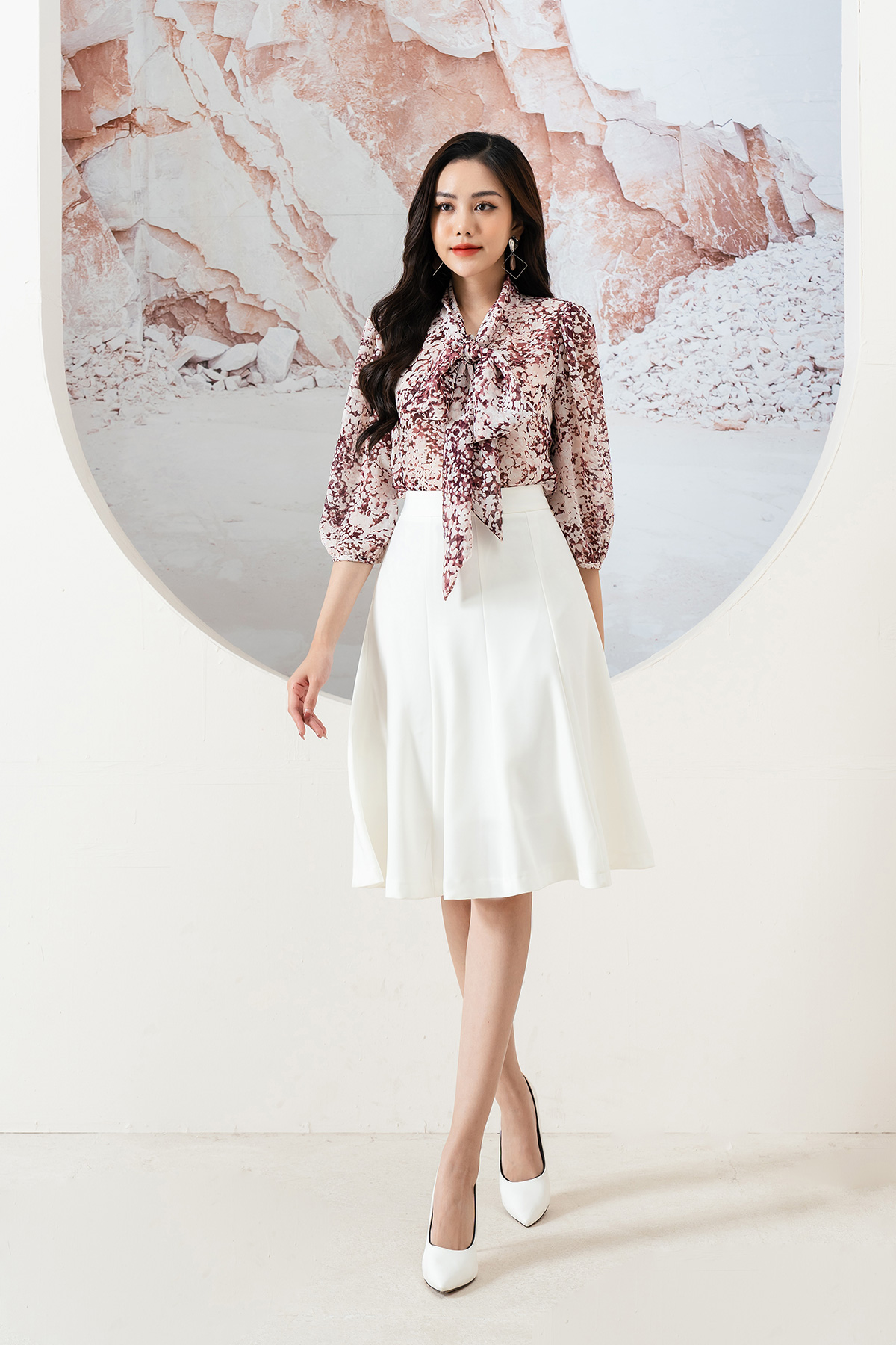 Thời trang công sở Lamer Fashion & 4 kiểu phối đồ kinh điển làm hài lòng mọi phụ nữ Việt - Ảnh 4.