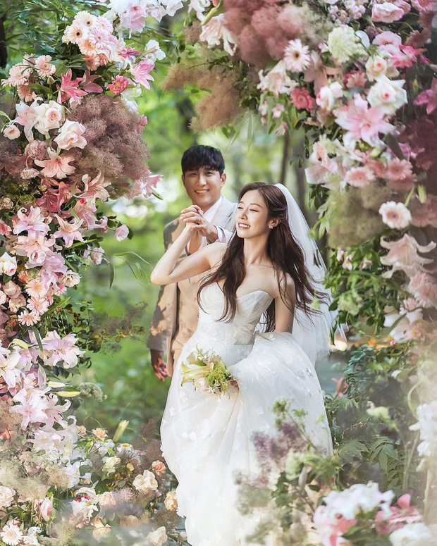 Ông xã Jiyeon (T-ara) quyết định kết hôn vì 1 điều không ai ngờ tới, tiết lộ mối quan hệ bố chồng nàng dâu của nữ ca sĩ - Ảnh 3.