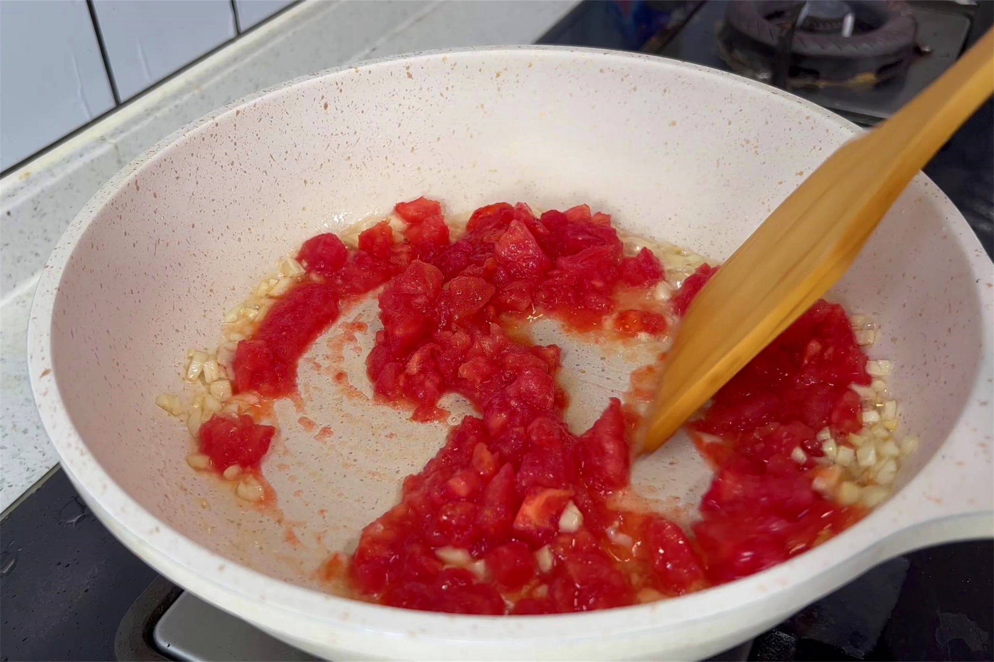 Món trứng cút sốt cà chua nóng hổi cực đưa cơm cho ngày se lạnh - Ảnh 7.