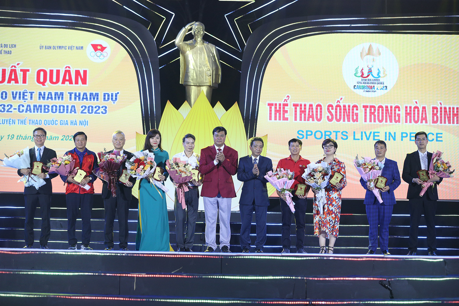 Đoàn thể thao Việt Nam xuất quân dự SEA Games 32 - Ảnh 8.